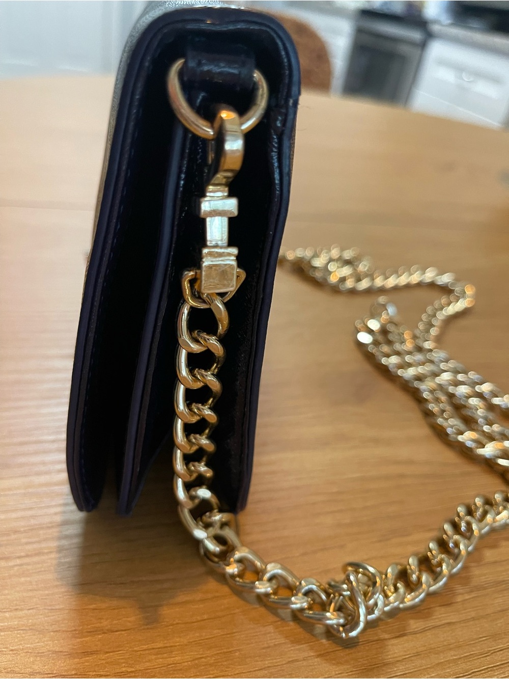 Tory Burch Navy Blue Leather Shoulder Purse/Clutch With Gold Chain - Picture 3 of 10
